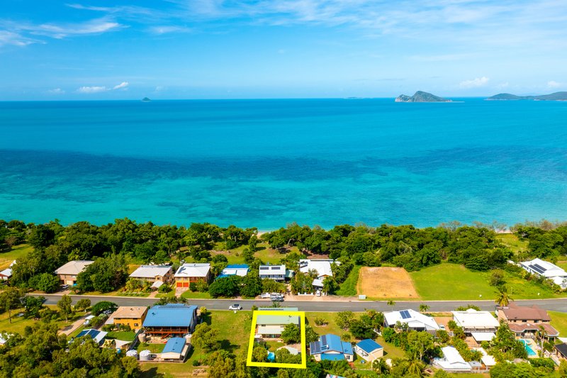 Photo - 105 Gloucester Avenue, Hideaway Bay QLD 4800 - Image 1