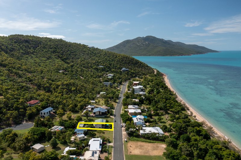 Photo - 105 Gloucester Avenue, Hideaway Bay QLD 4800 - Image 27