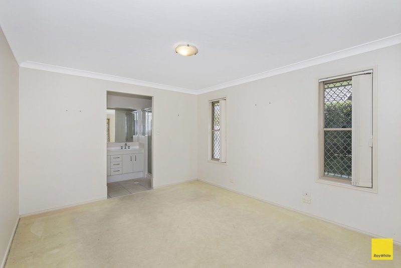 Photo - 105 Henry Street, Wynnum QLD 4178 - Image 6