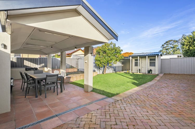 Photo - 105 Kootingal Street, Greystanes NSW 2145 - Image 9