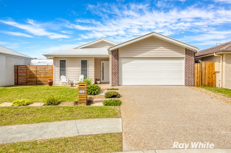 105 Lakeside Crescent, Ningi QLD 4511