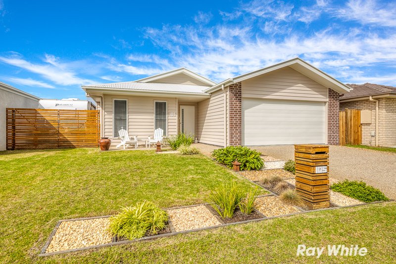 Photo - 105 Lakeside Crescent, Ningi QLD 4511 - Image 18