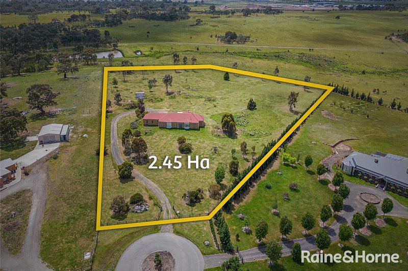 105 Lakeview Drive, Mickleham VIC 3064