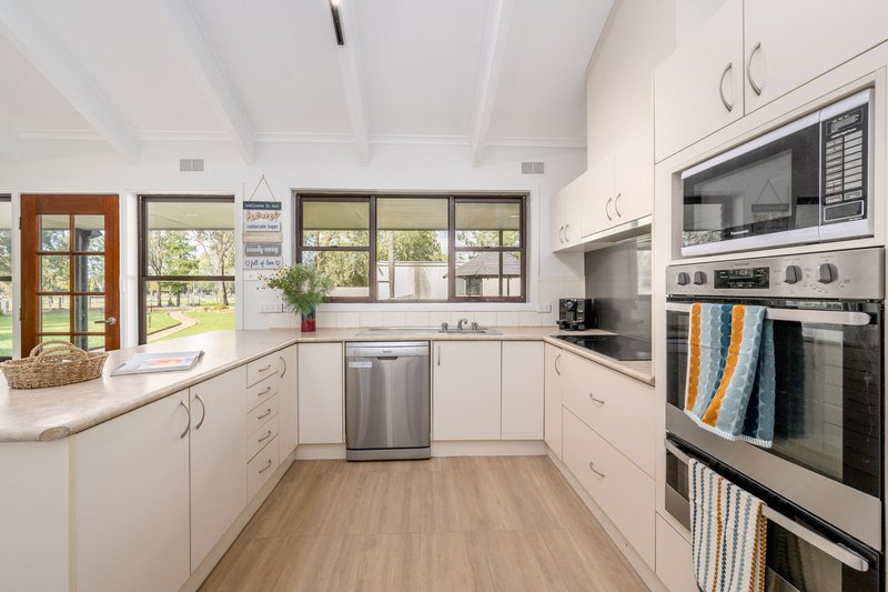 Photo - 105 Laws Drive, Kialla VIC 3631 - Image 7
