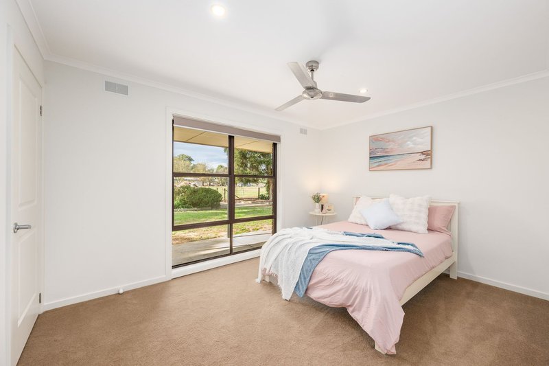 Photo - 105 Laws Drive, Kialla VIC 3631 - Image 13