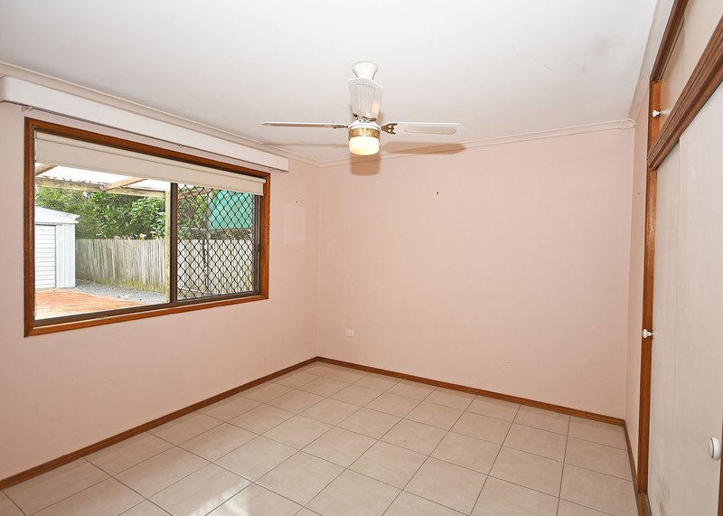 Photo - 105 Limpus Street, Urangan QLD 4655 - Image 13