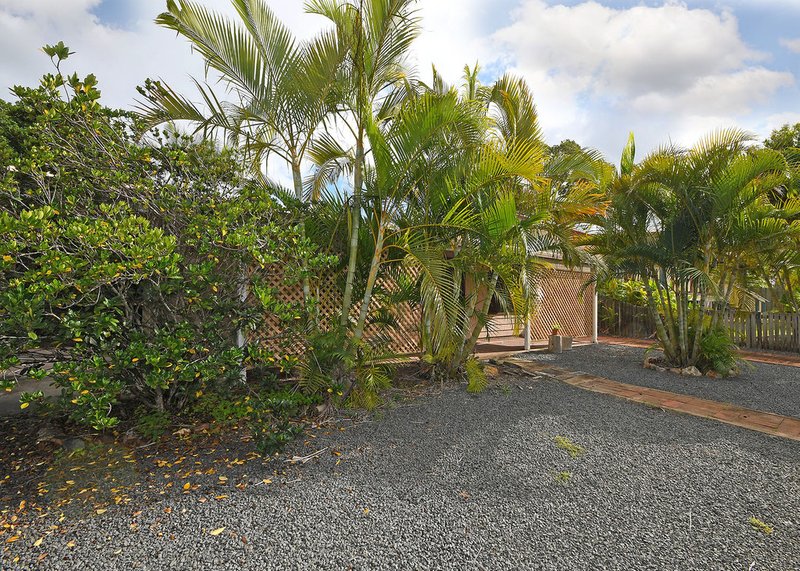 Photo - 105 Limpus Street, Urangan QLD 4655 - Image 19