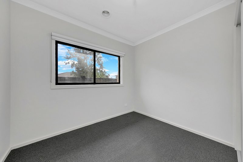 Photo - 105 Lockhart Street, Mernda VIC 3754 - Image 9