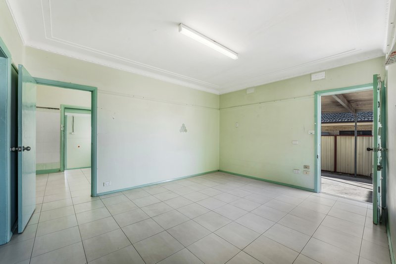 Photo - 105 Lord Street, Cabramatta West NSW 2166 - Image 4