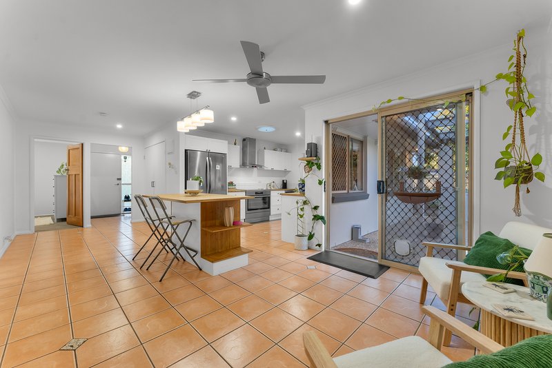 Photo - 105 Mackie Road, Narangba QLD 4504 - Image 9