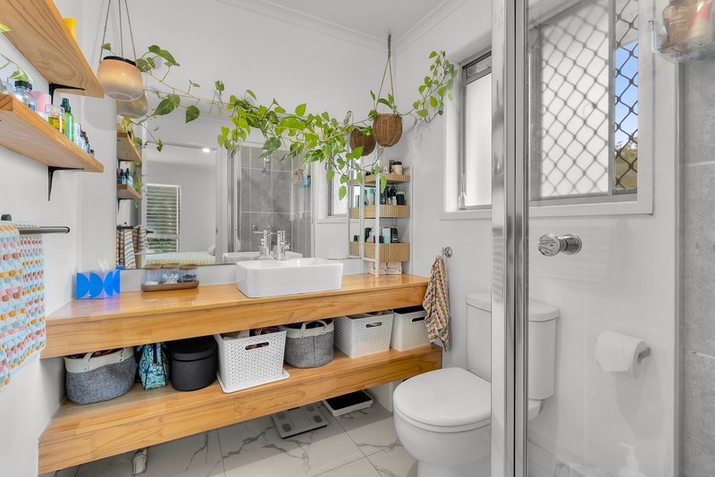 Photo - 105 Mackie Road, Narangba QLD 4504 - Image 25