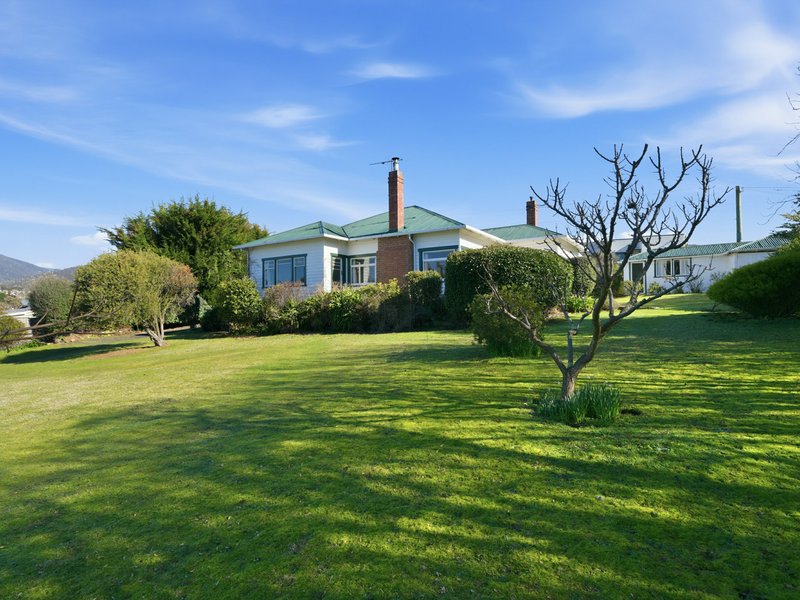 Photo - 105 Main Road, Claremont TAS 7011 - Image 1