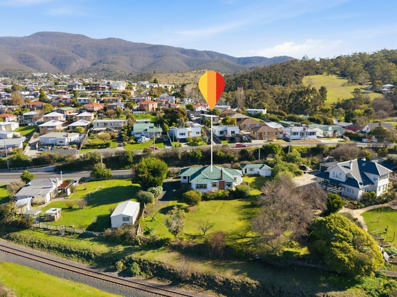 Photo - 105 Main Road, Claremont TAS 7011 - Image 2