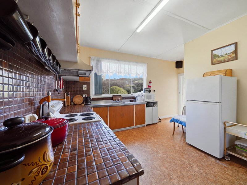 Photo - 105 Main Road, Claremont TAS 7011 - Image 14