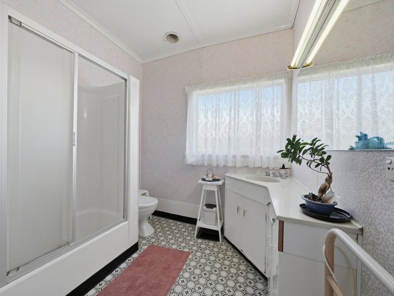 Photo - 105 Main Road, Claremont TAS 7011 - Image 18