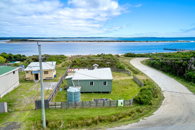 Photo - 105 Main Street, Musselroe Bay TAS 7264 - Image 5