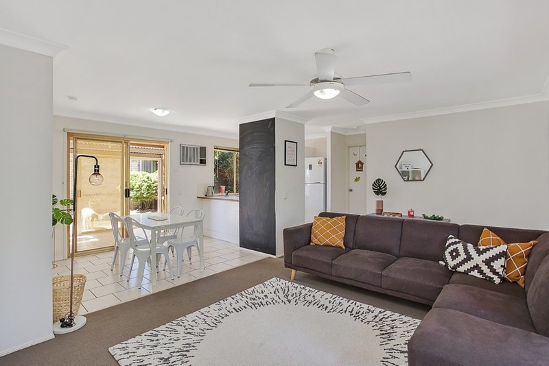 Photo - 105 Mattocks Road, Burleigh Waters QLD 4220 - Image 2