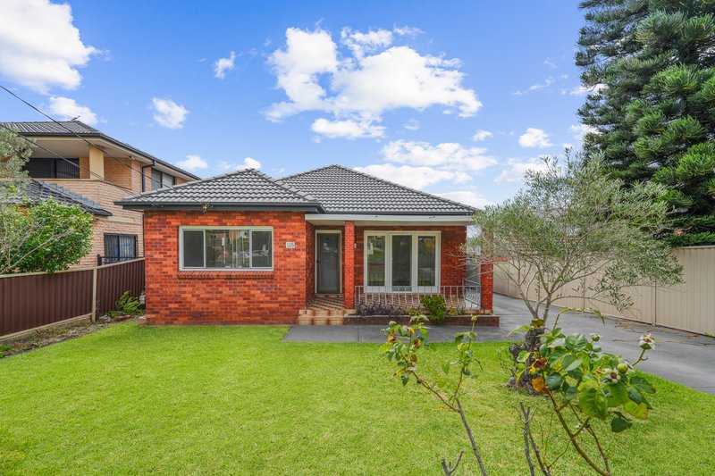 105 Mount Lewis Avenue, Mount Lewis NSW 2190