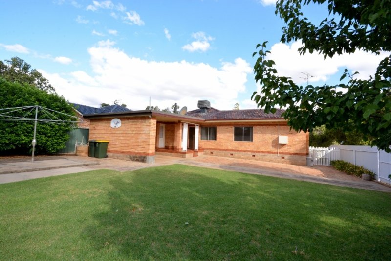 Photo - 105 Ortella Street, Griffith NSW 2680 - Image 11