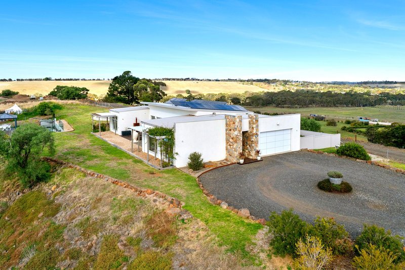 Photo - 105 Shepherd Road, Batesford VIC 3213 - Image 3