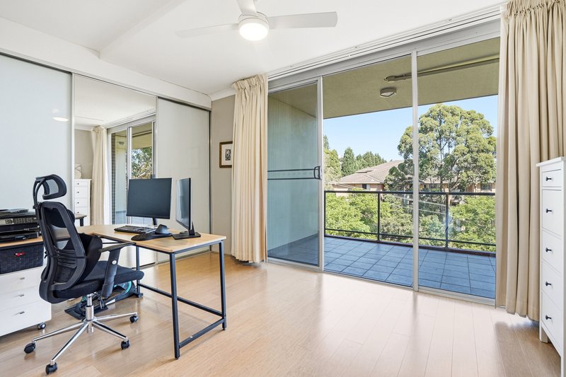 Photo - 10/5 Sherwin Avenue, Castle Hill NSW 2154 - Image 6