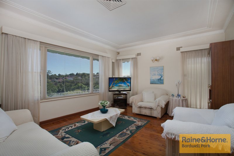 Photo - 105 Slade Road, Bardwell Park NSW 2207 - Image 3