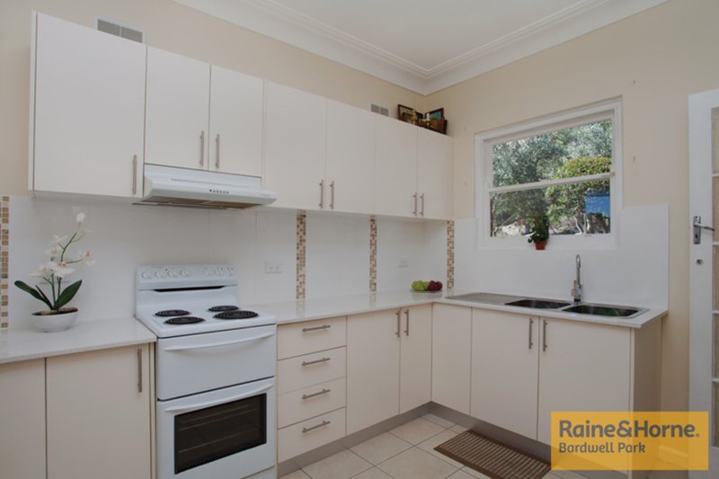 Photo - 105 Slade Road, Bardwell Park NSW 2207 - Image 4