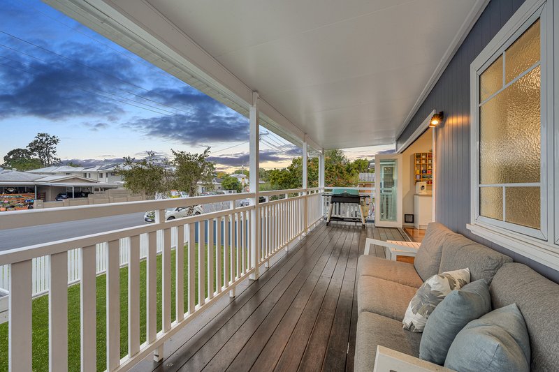 Photo - 105 Spitfire Avenue, Strathpine QLD 4500 - Image 3