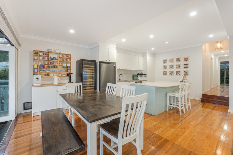 Photo - 105 Spitfire Avenue, Strathpine QLD 4500 - Image 5