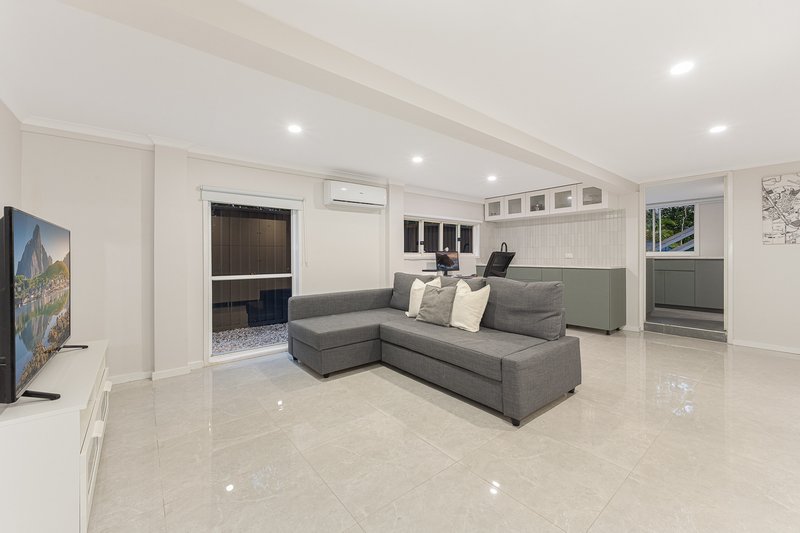 Photo - 105 Spitfire Avenue, Strathpine QLD 4500 - Image 15