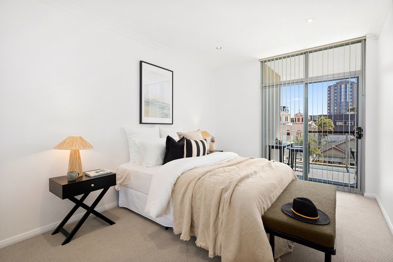 Photo - 10/5 Stewart Street, Wollongong NSW 2500 - Image 5