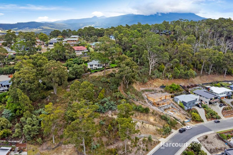 Photo - 105 Tingira Road, Blackmans Bay TAS 7052 - Image 5