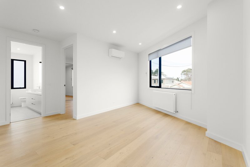 Photo - 105 Truganini Road, Carnegie VIC 3163 - Image 2