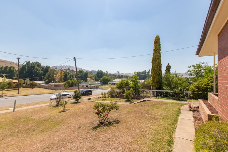 Photo - 105 Tumut Street, Adelong NSW 2729 - Image 13