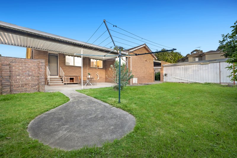 Photo - 105 Windella Crescent, Glen Waverley VIC 3150 - Image 12