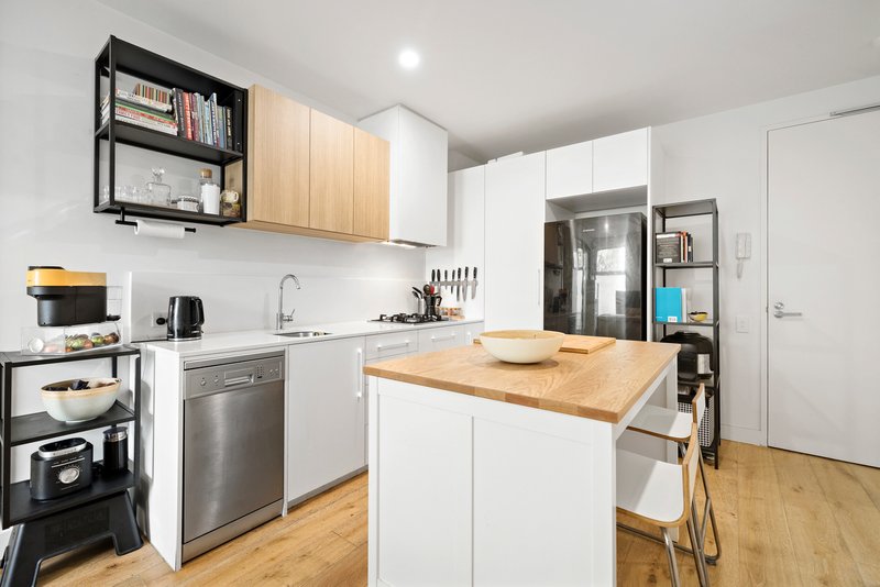 Photo - 105/10 Major Street, Highett VIC 3190 - Image 2