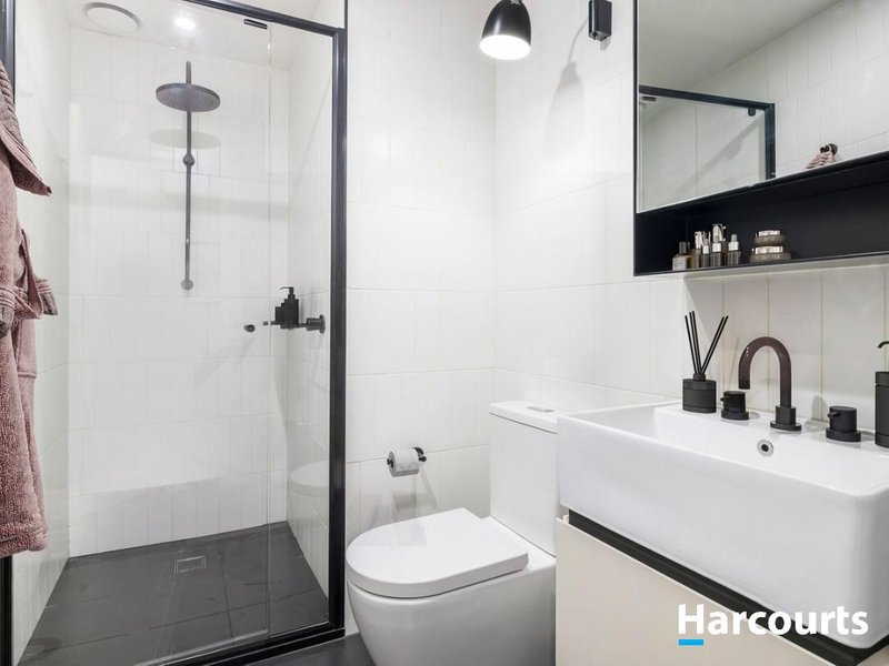 Photo - 105/139 Bourke Street, Melbourne VIC 3000 - Image 6