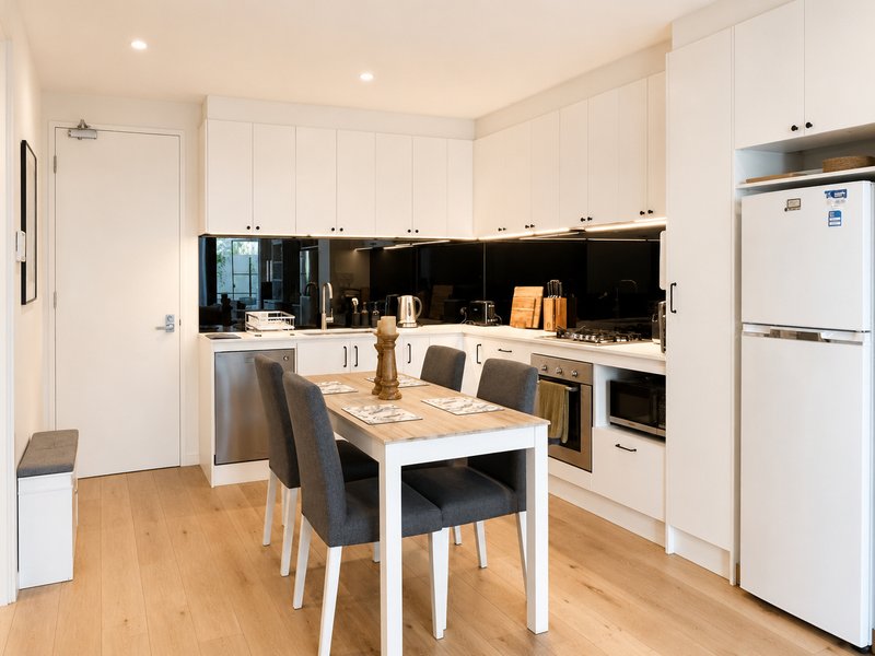 Photo - 105/14 Elliott Avenue, Carnegie VIC 3163 - Image 2