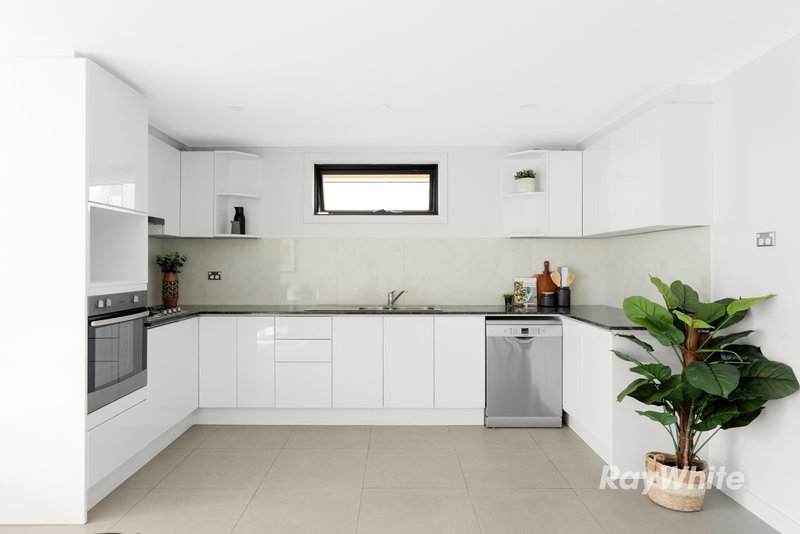 Photo - 105/19 Lillimur Road, Ormond VIC 3204 - Image 4