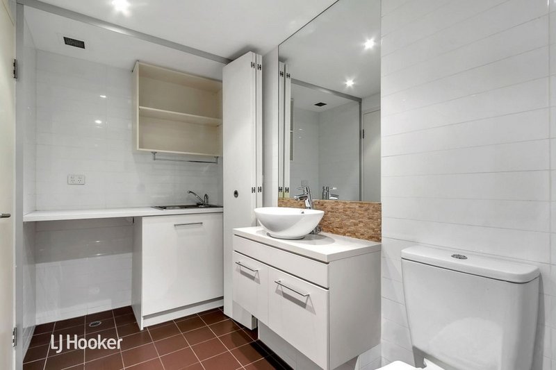 Photo - 105/191 Morphett Street, Adelaide SA 5000 - Image 10