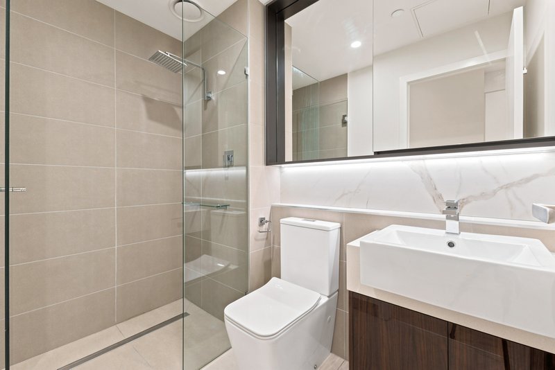 Photo - 105/200 Reynolds Road, Doncaster East VIC 3109 - Image 8