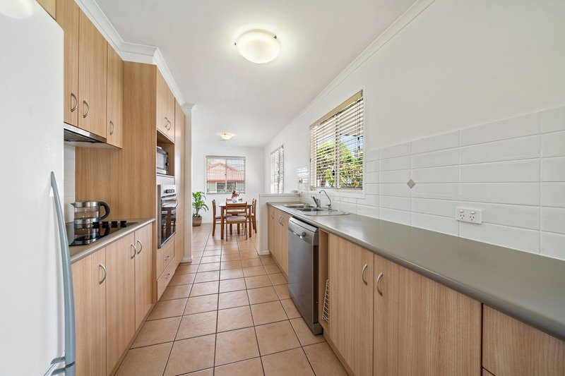 Photo - 105/303 Spring Street, Kearneys Spring QLD 4350 - Image 5