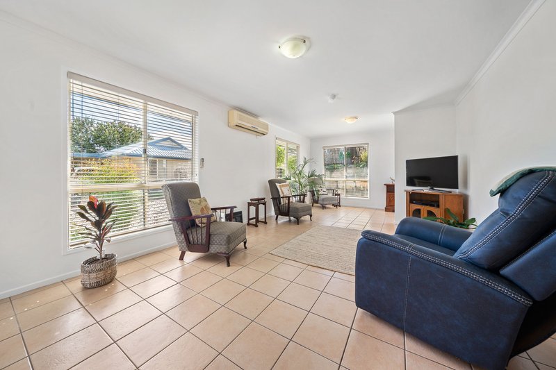 Photo - 105/303 Spring Street, Kearneys Spring QLD 4350 - Image 7