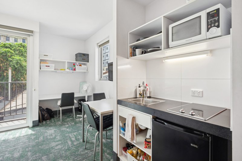 Photo - 105/304 Waymouth Street, Adelaide SA 5000 - Image 3