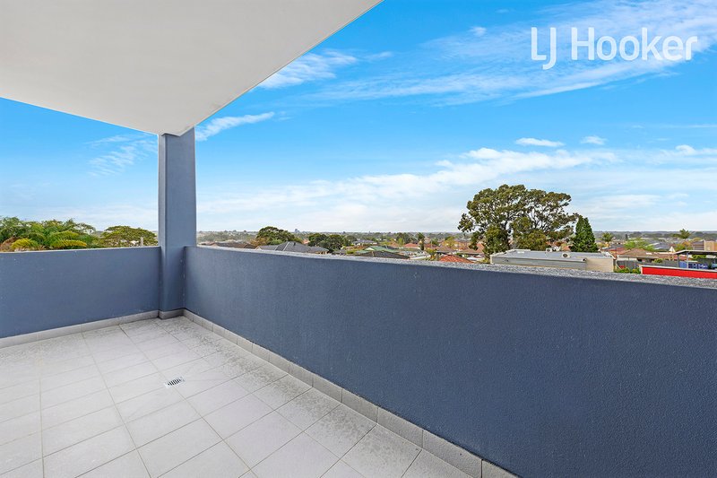 Photo - 105/45 Peel Street, Canley Heights NSW 2166 - Image 11