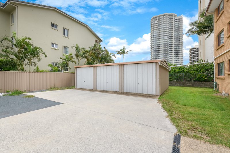 Photo - 10/548 Marine Parade, Biggera Waters QLD 4216 - Image 11