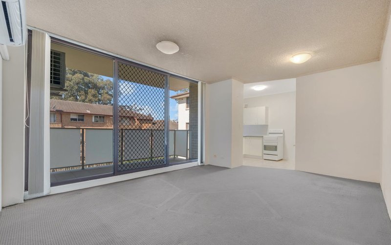 Photo - 10/56 Park Avenue, Kingswood NSW 2747 - Image 3