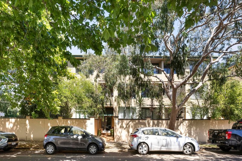 Photo - 10/574 Glenferrie Road, Hawthorn VIC 3122 - Image 12