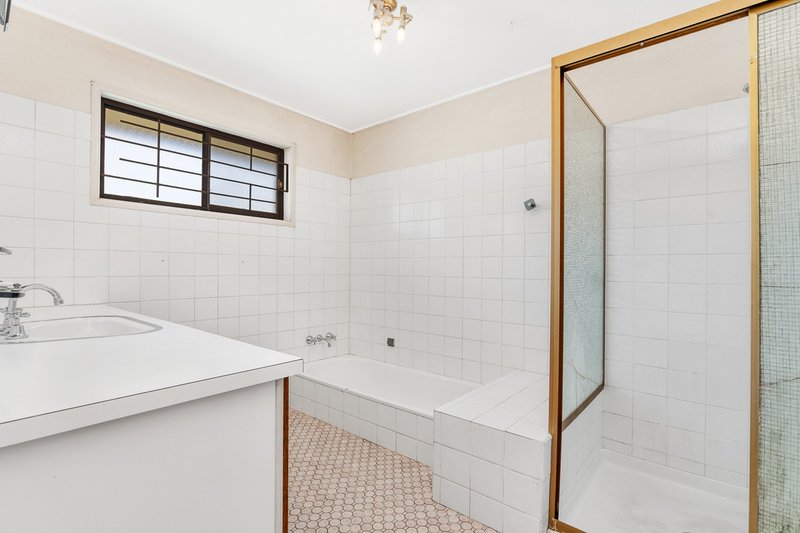 Photo - 1058 Gympie Road, Chermside QLD 4032 - Image 11