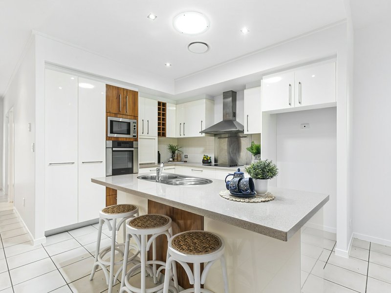 Photo - 105/8 Spinnaker Drive, Sandstone Point QLD 4511 - Image 5